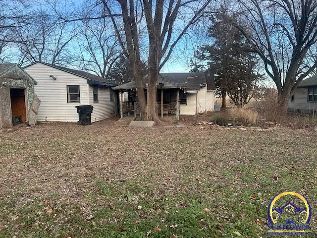 $40,000 | 825 Northeast Strait Avenue, Topeka, KS 66616