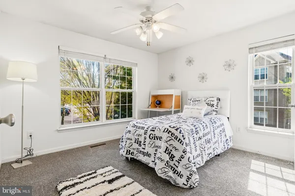$460,000 | 6601 Netties Lane, Unit 1811, Alexandria, VA 22315