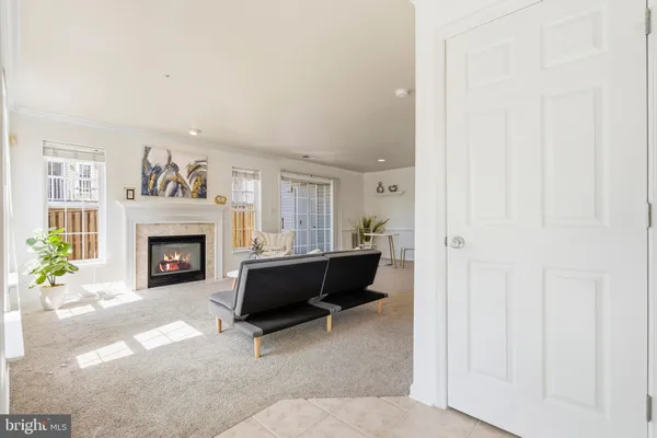$460,000 | 6601 Netties Lane, Unit 1811, Alexandria, VA 22315
