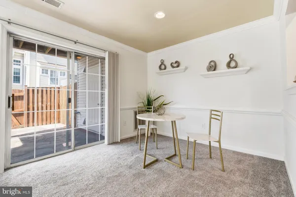 $460,000 | 6601 Netties Lane, Unit 1811, Alexandria, VA 22315