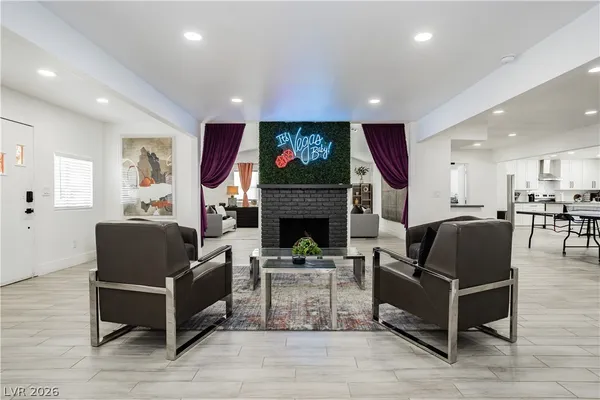 $3,695 | 1913 Birch Street, Las Vegas, NV 89102
