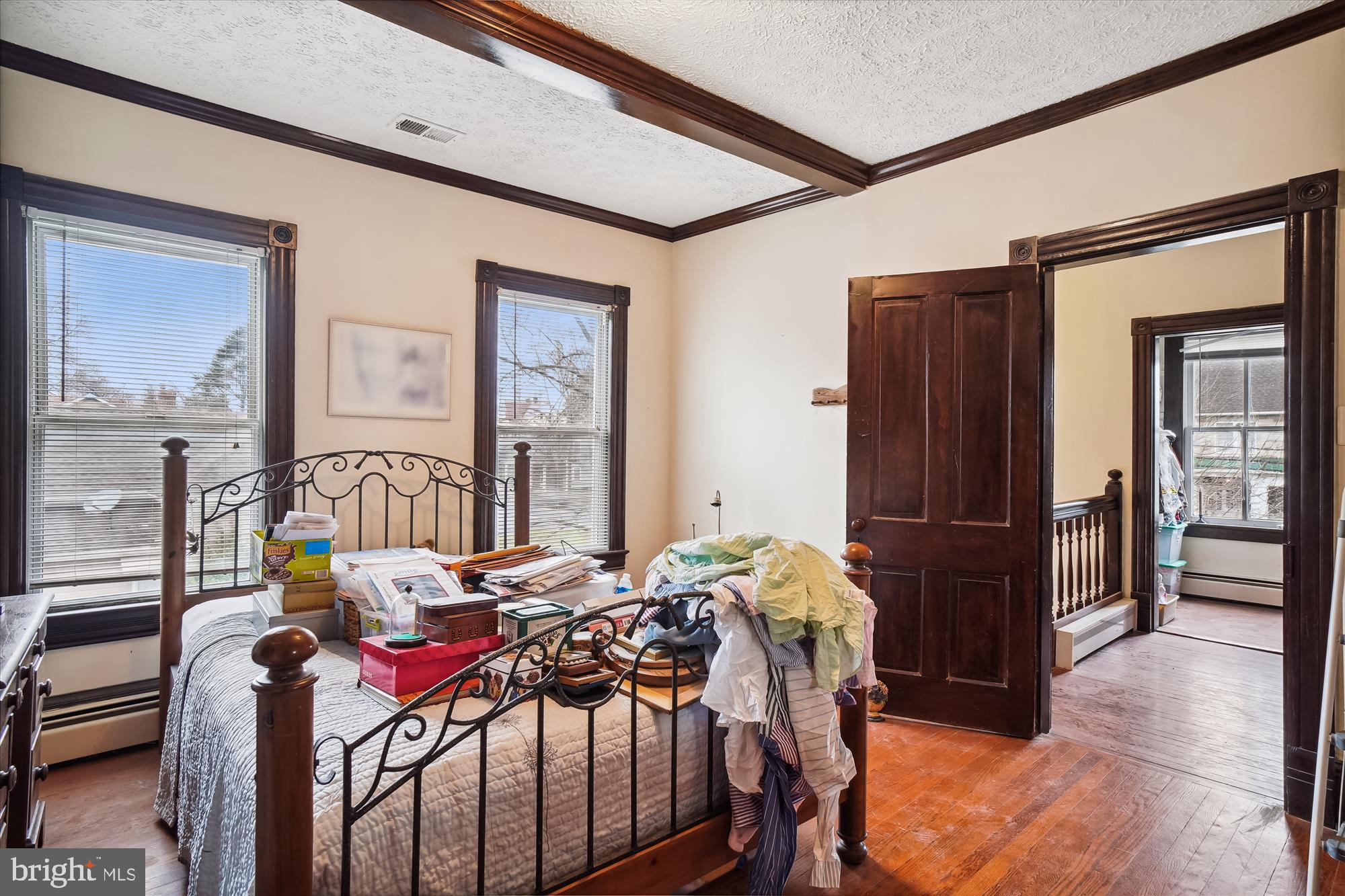 21524 Laytonsville Road Gaithersburg, MD 20882 - Photo 25 of 41 Upper level Bedroom #1