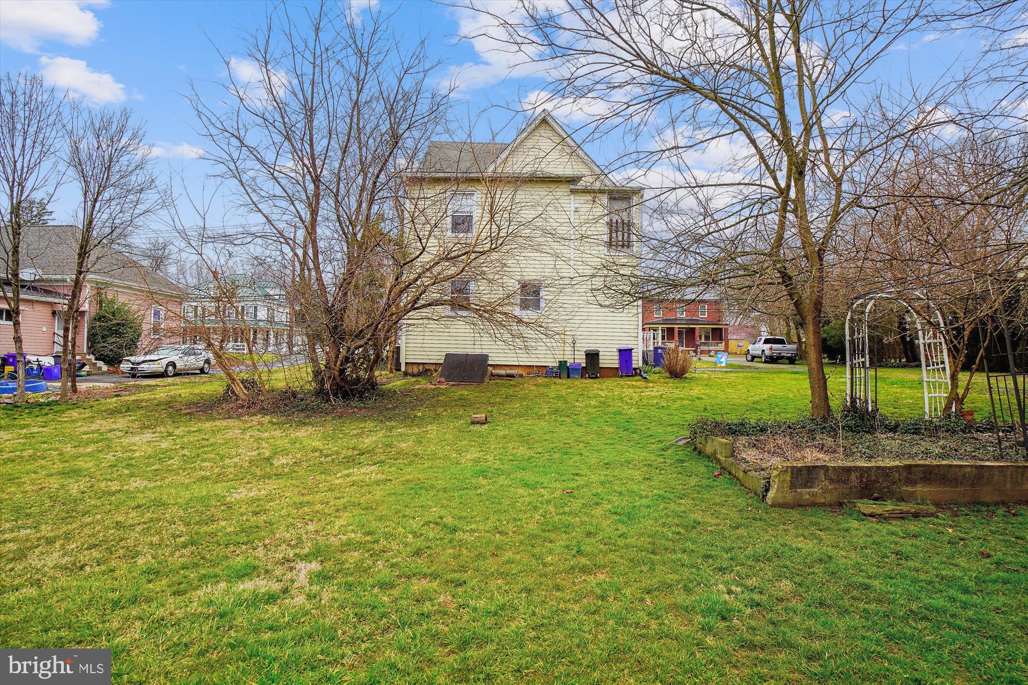 21524 Laytonsville Road Gaithersburg, MD 20882 - Photo 35 of 41 View of house from yard