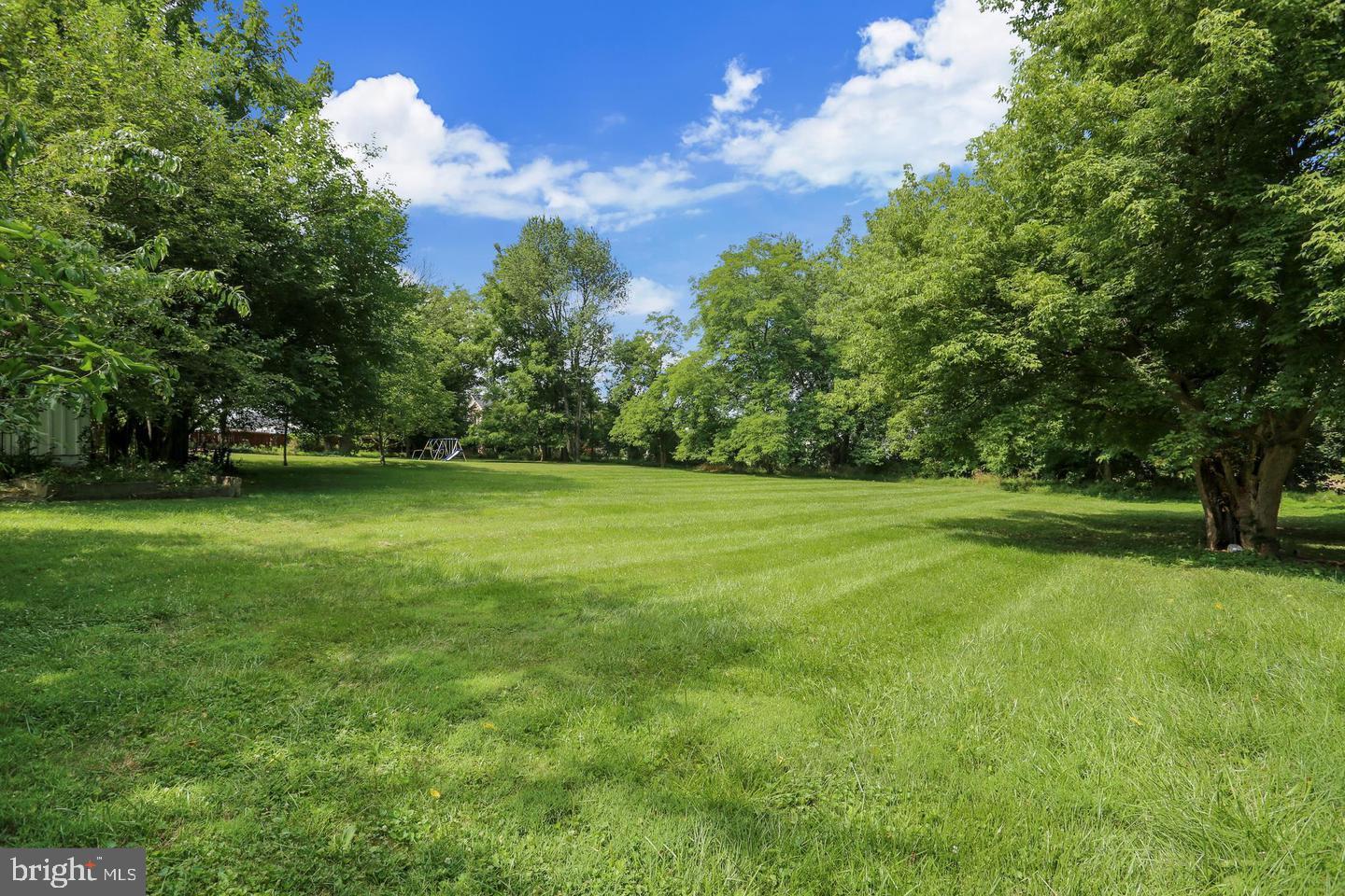 21524 Laytonsville Road Gaithersburg, MD 20882 - Photo 7 of 41 View of yard and gardens!
