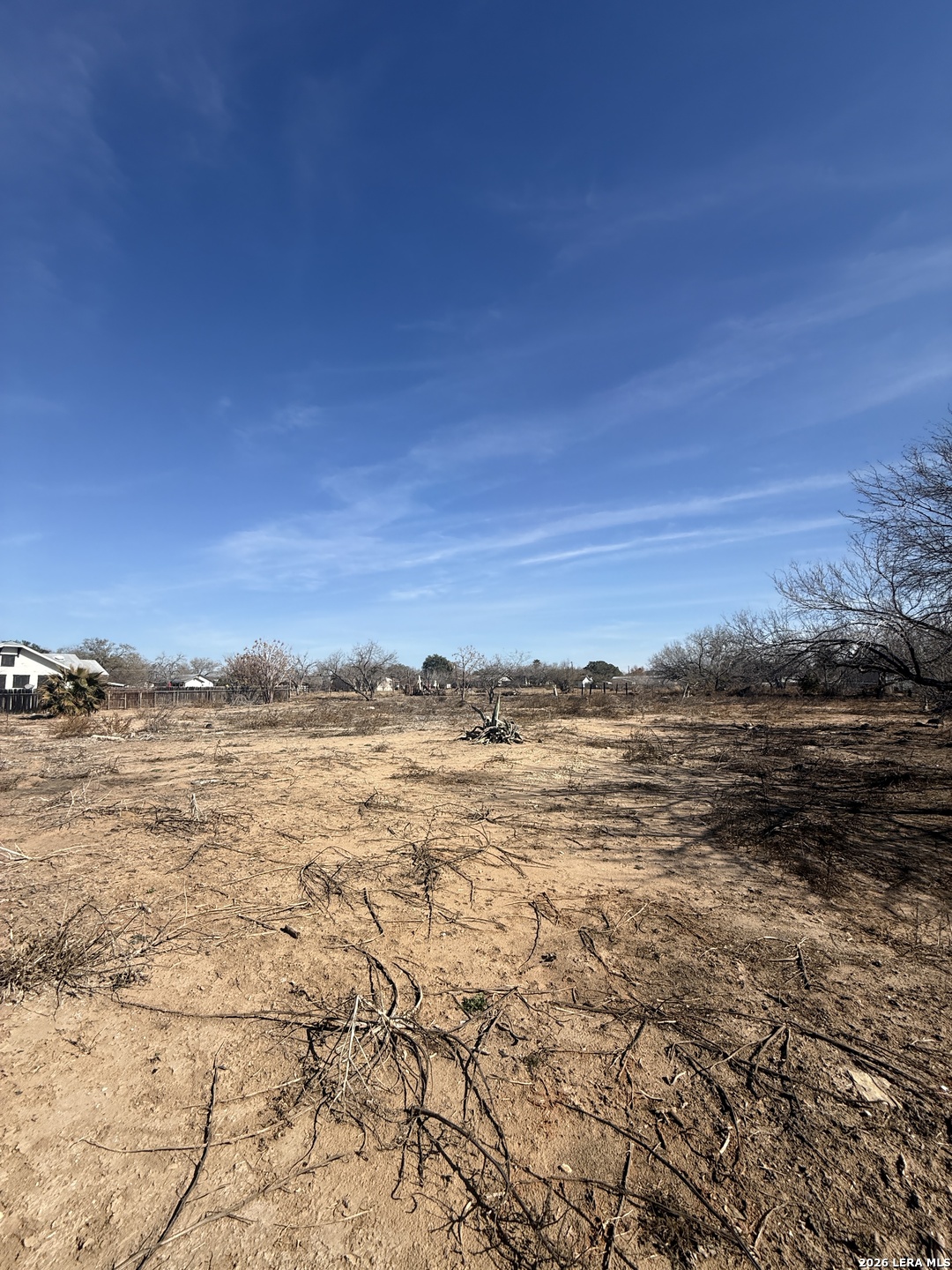 412 North Transportation Drive Devine, TX 78016 - Photo 7 of 16