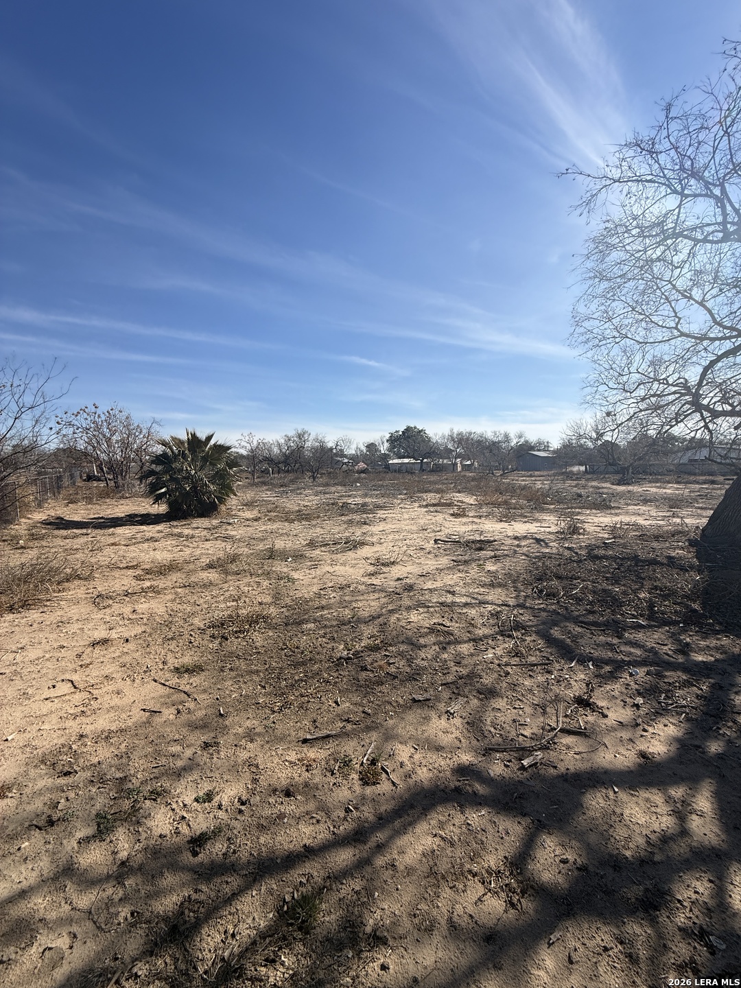 412 North Transportation Drive Devine, TX 78016 - Photo 8 of 16