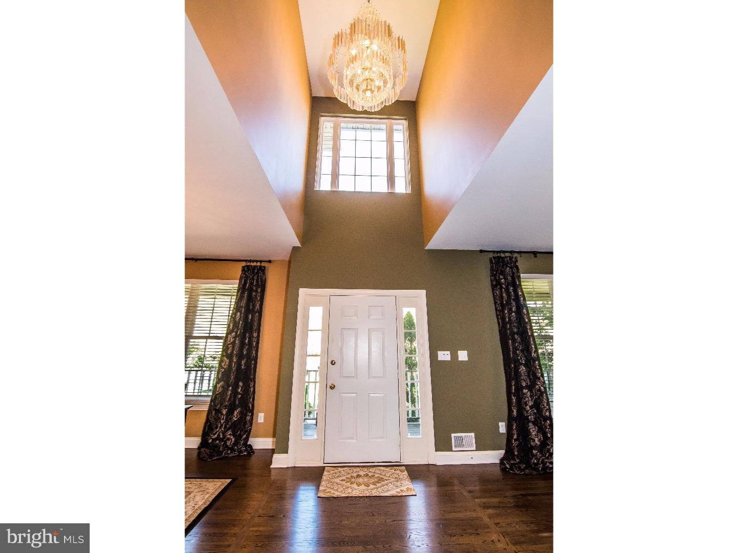 7 Conor Road Jackson, NJ 08527 - Photo 2 of 25 Foyer