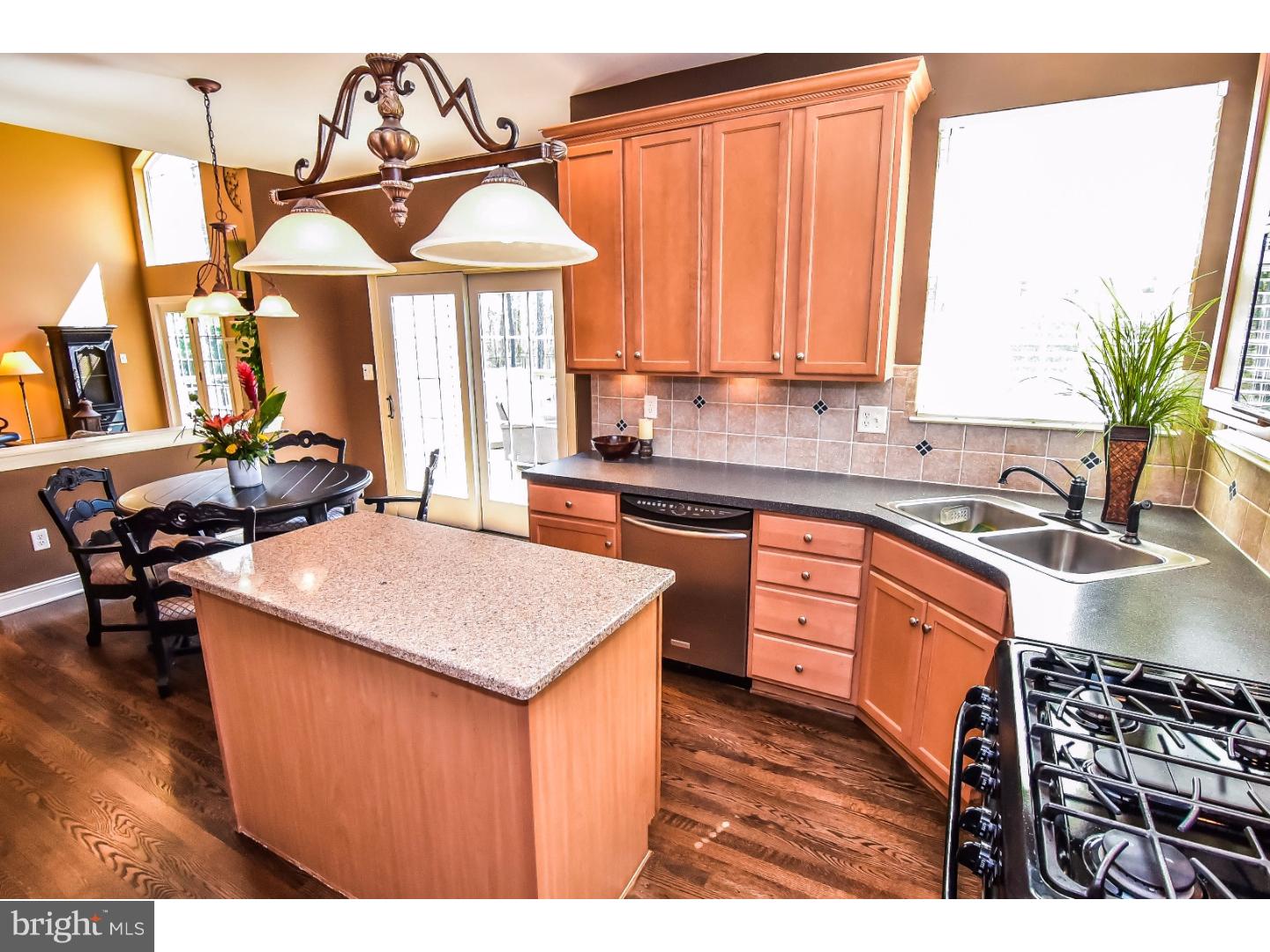 7 Conor Road Jackson, NJ 08527 - Photo 13 of 25 Kitchen