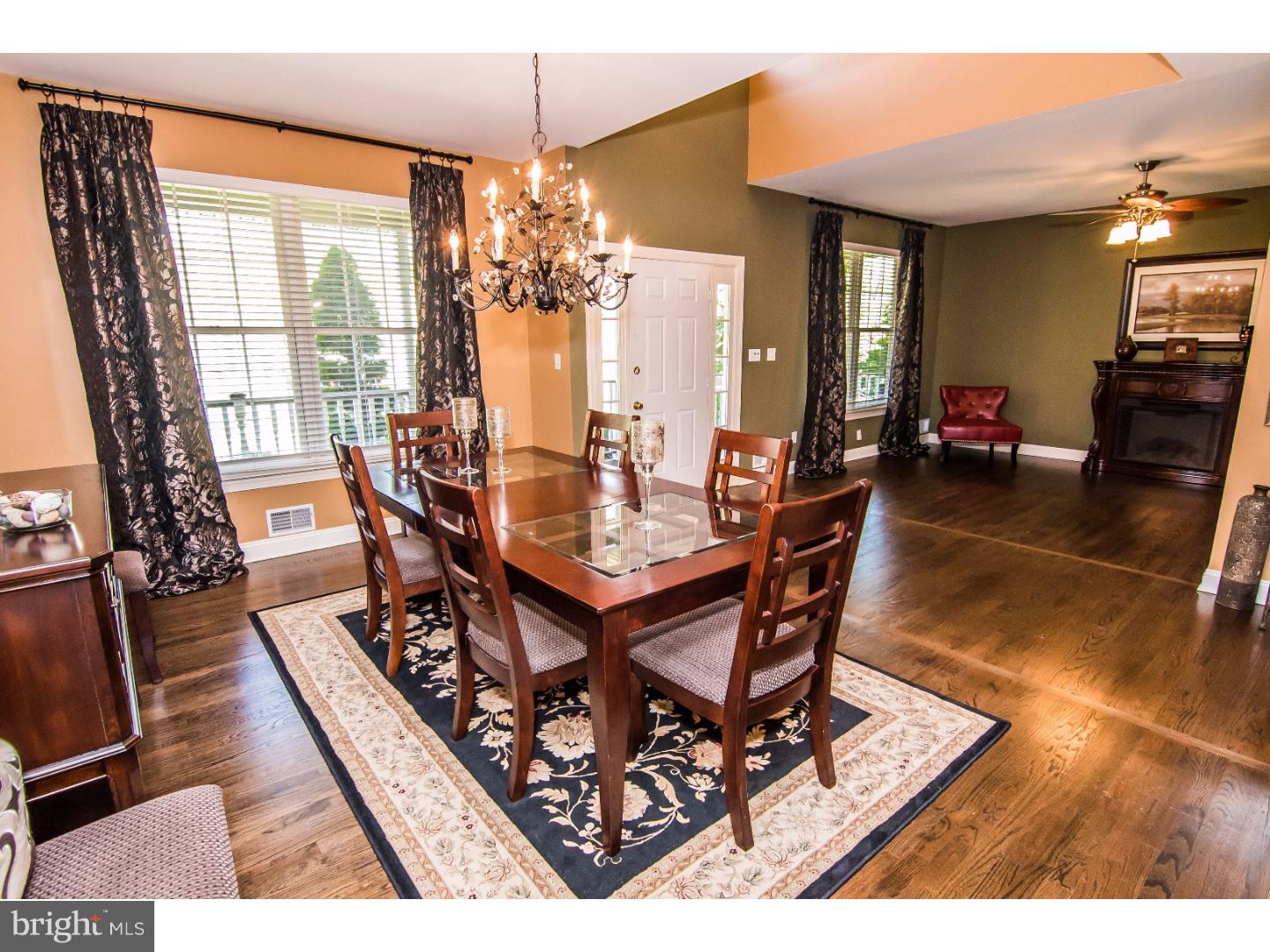 7 Conor Road Jackson, NJ 08527 - Photo 8 of 25 Dining Room