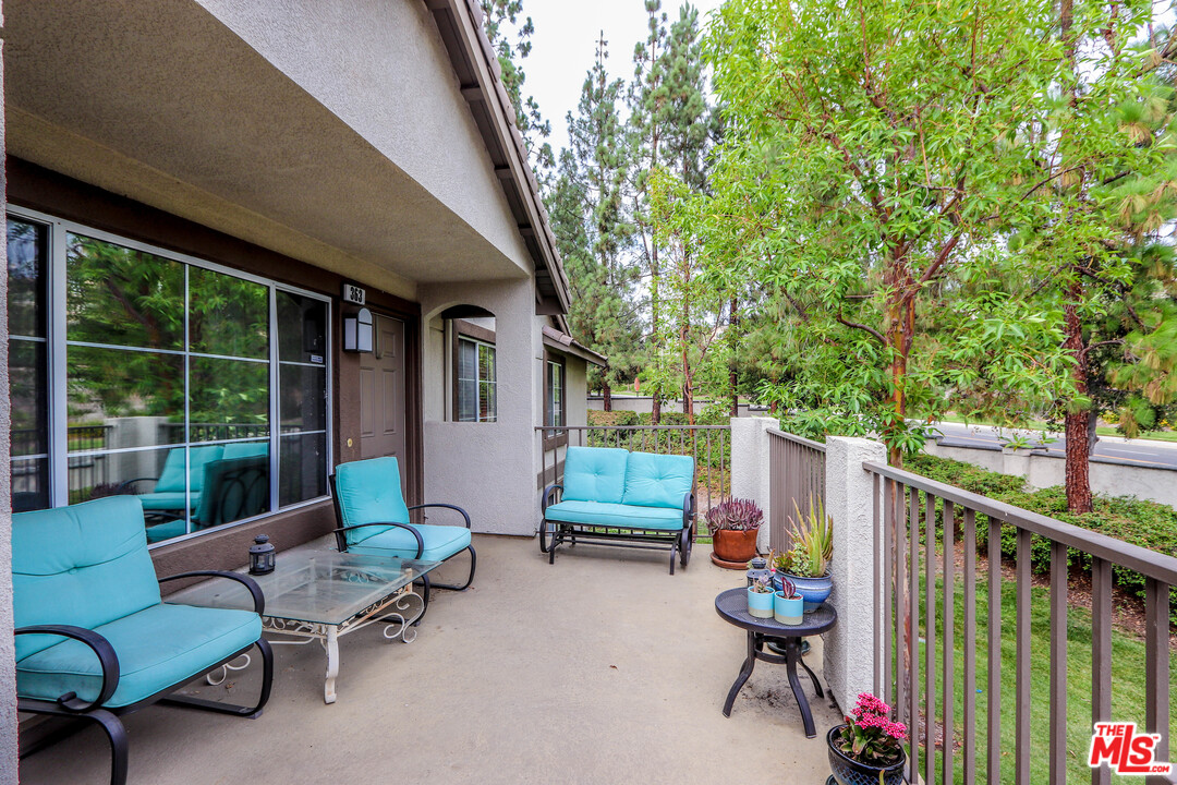 363 Chaumont Circle Foothill Ranch, CA 92610 - Photo 3 of 20 a building outdoor space with furniture