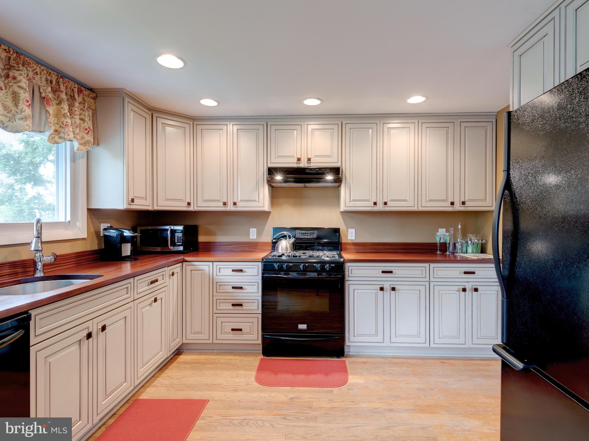 2475 Weir Road Aston, PA 19014 - Photo 16 of 36