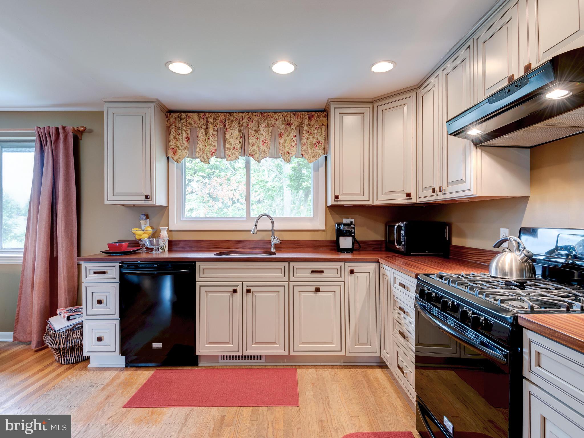 2475 Weir Road Aston, PA 19014 - Photo 19 of 36