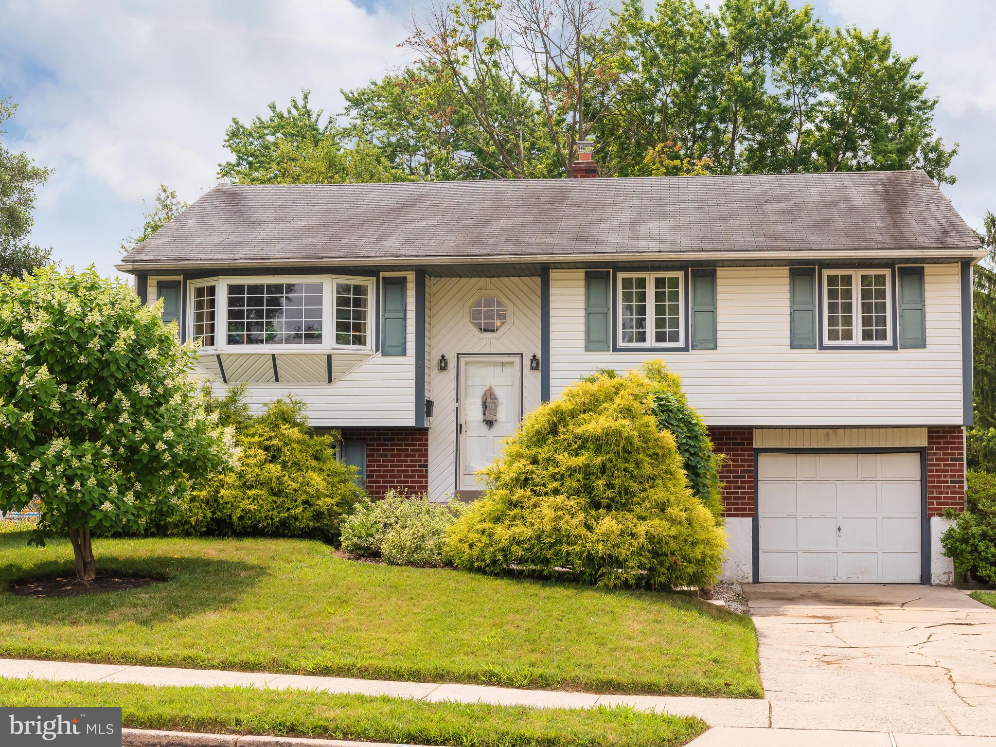 2475 Weir Road Aston, PA 19014 - Photo 4 of 36