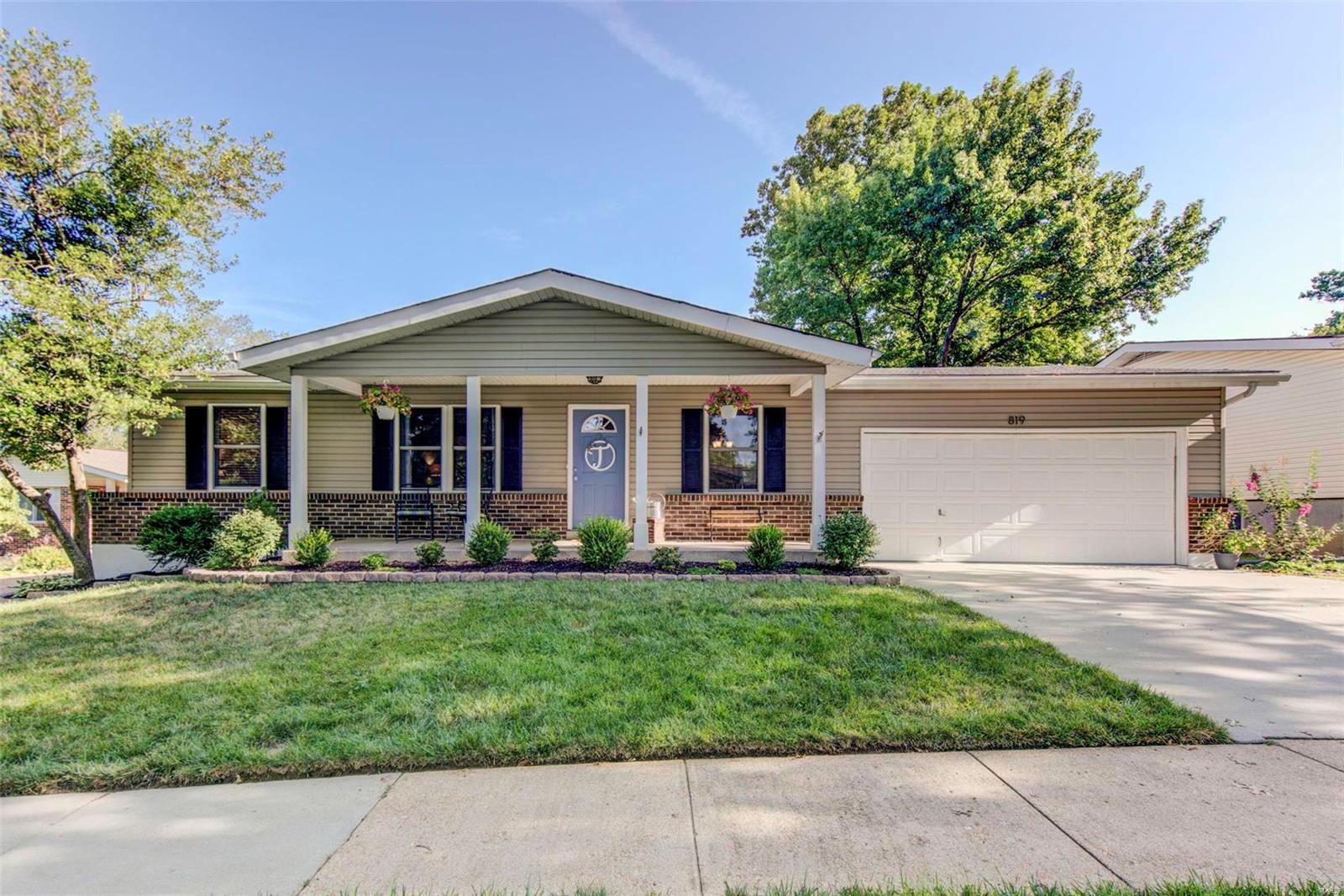 819 Winding Path Lane Manchester, MO 63021 - Photo 1 of 20