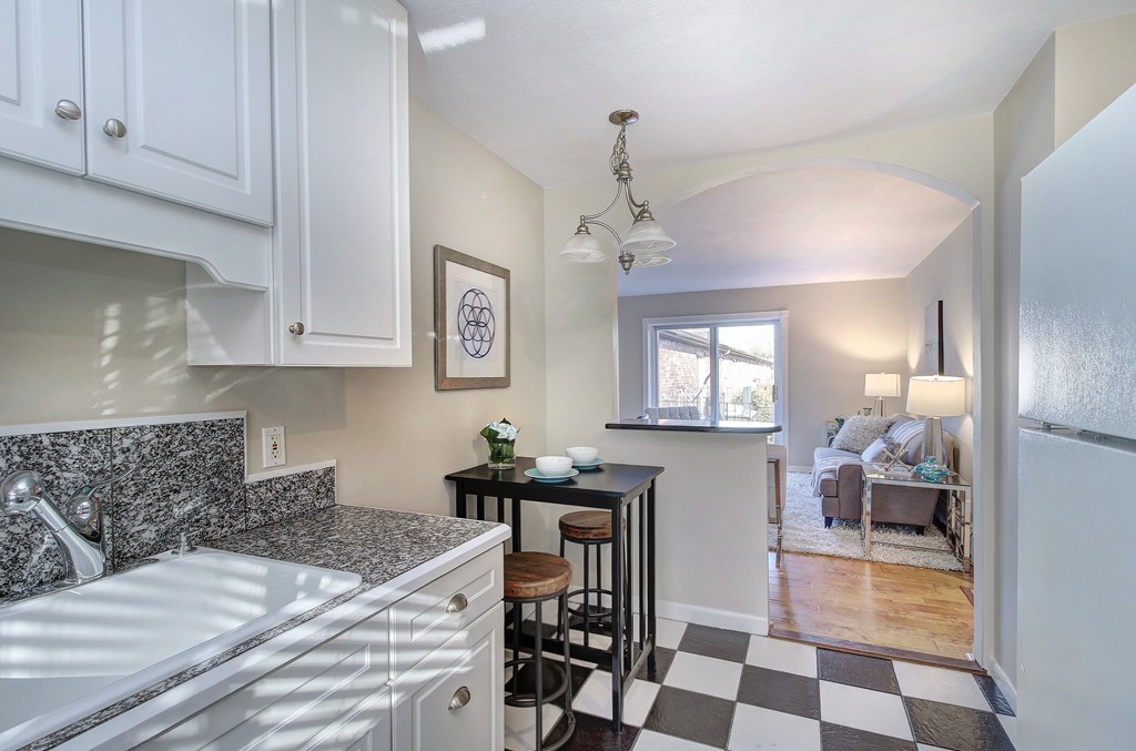 35 Westgate Road, Unit 5 Boston, MA 02467 - Photo 5 of 15