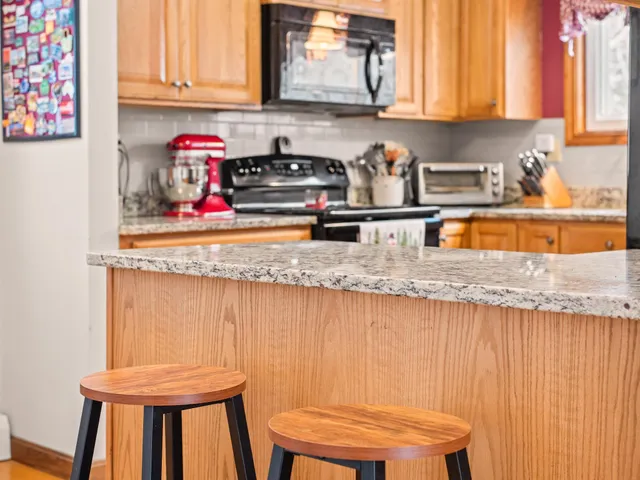 $625,000 | 4 Mcquade Brook Road, Bedford, NH 03110