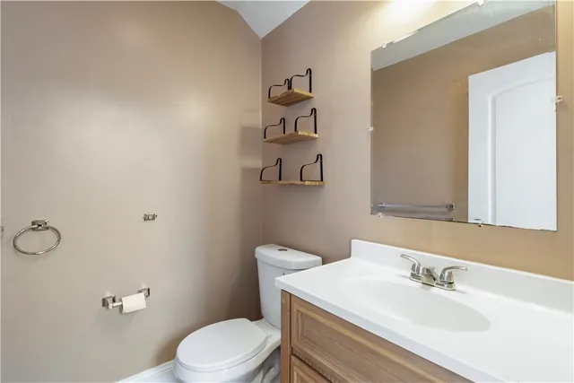 $385,000 | 5 Morrill Lane, Unit C, North Providence, RI 02904