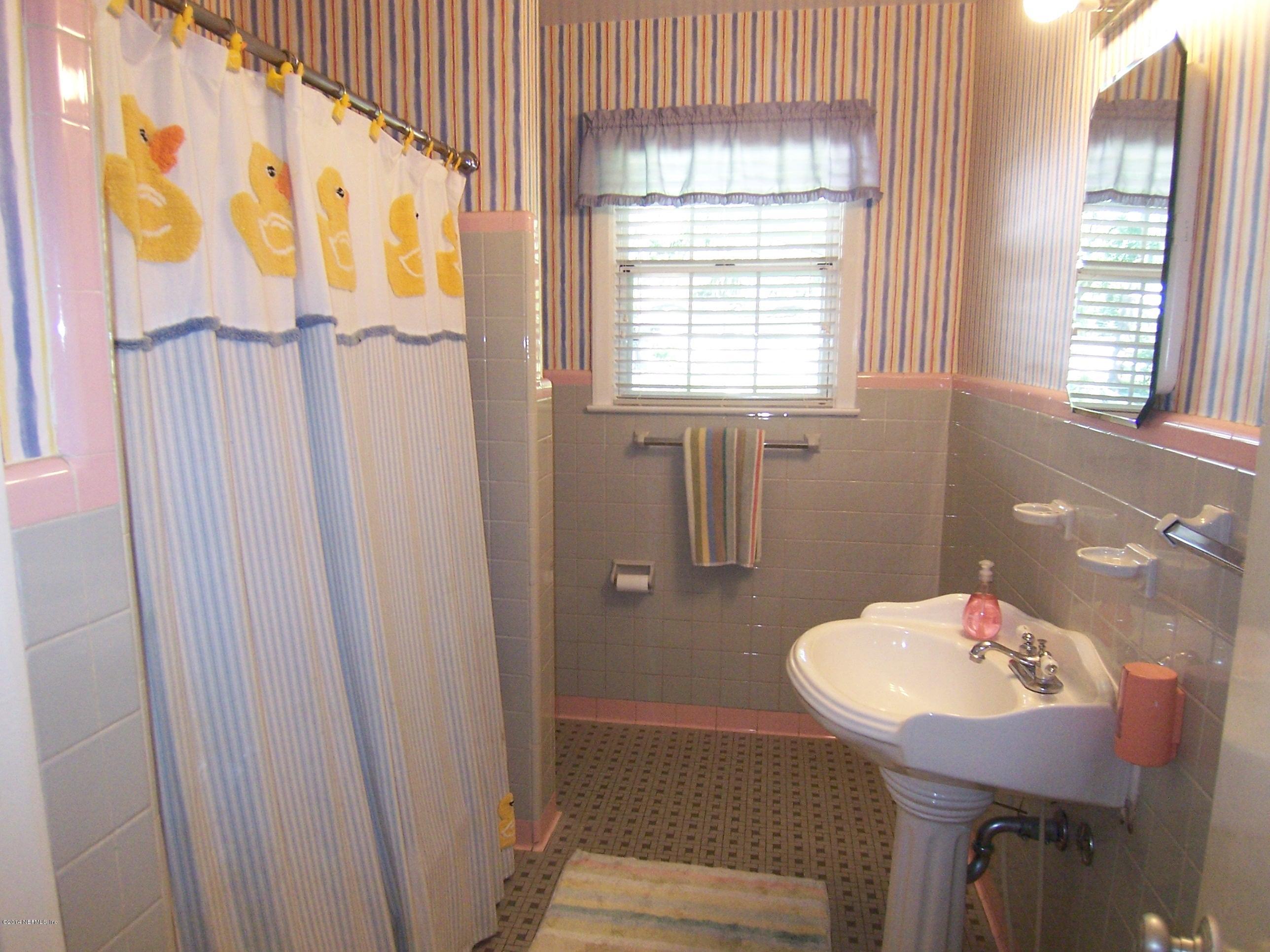 4134 Churchwell Road Jacksonville, FL 32210 - Photo 28 of 29 Hall Bath