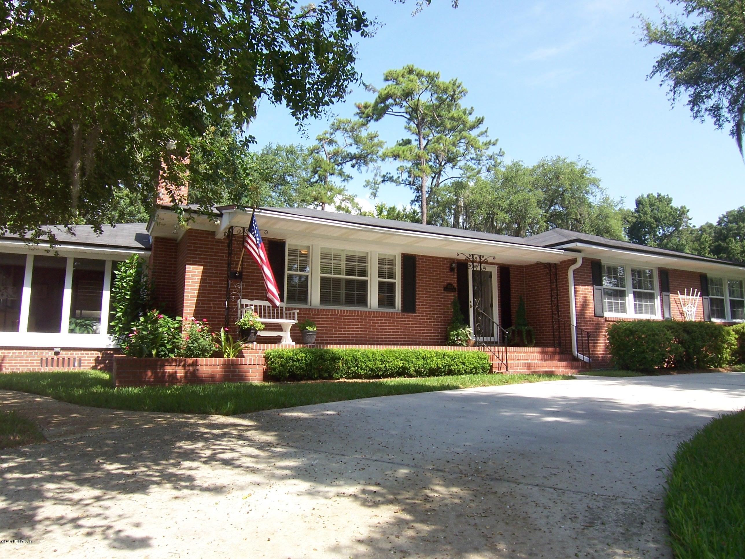 4134 Churchwell Road Jacksonville, FL 32210 - Photo 29 of 29 front driveway