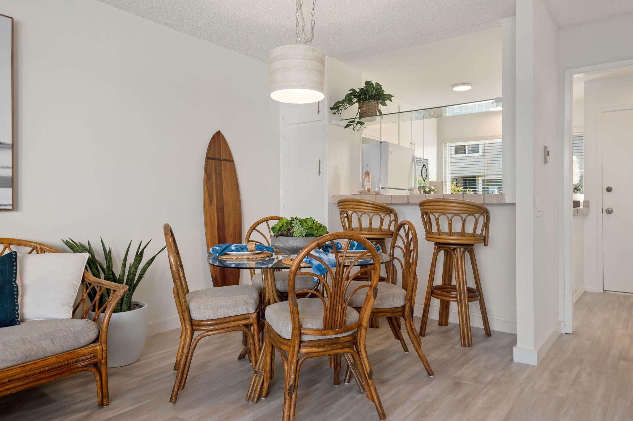 4700 Sandyland Road, Unit 35 Carpinteria, CA 93013 - Photo 7 of 38 a view of a dining room with furniture and wooden floor