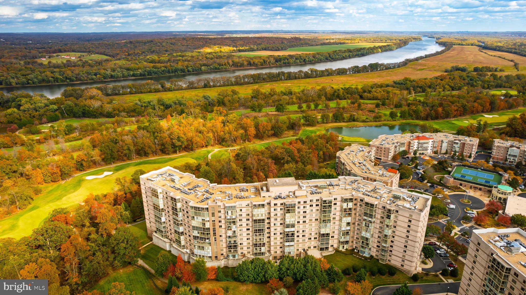 19355 Cypress Ridge Terrace, Unit 114 Leesburg, VA 20176 - Photo 33 of 42 a terrace with green space