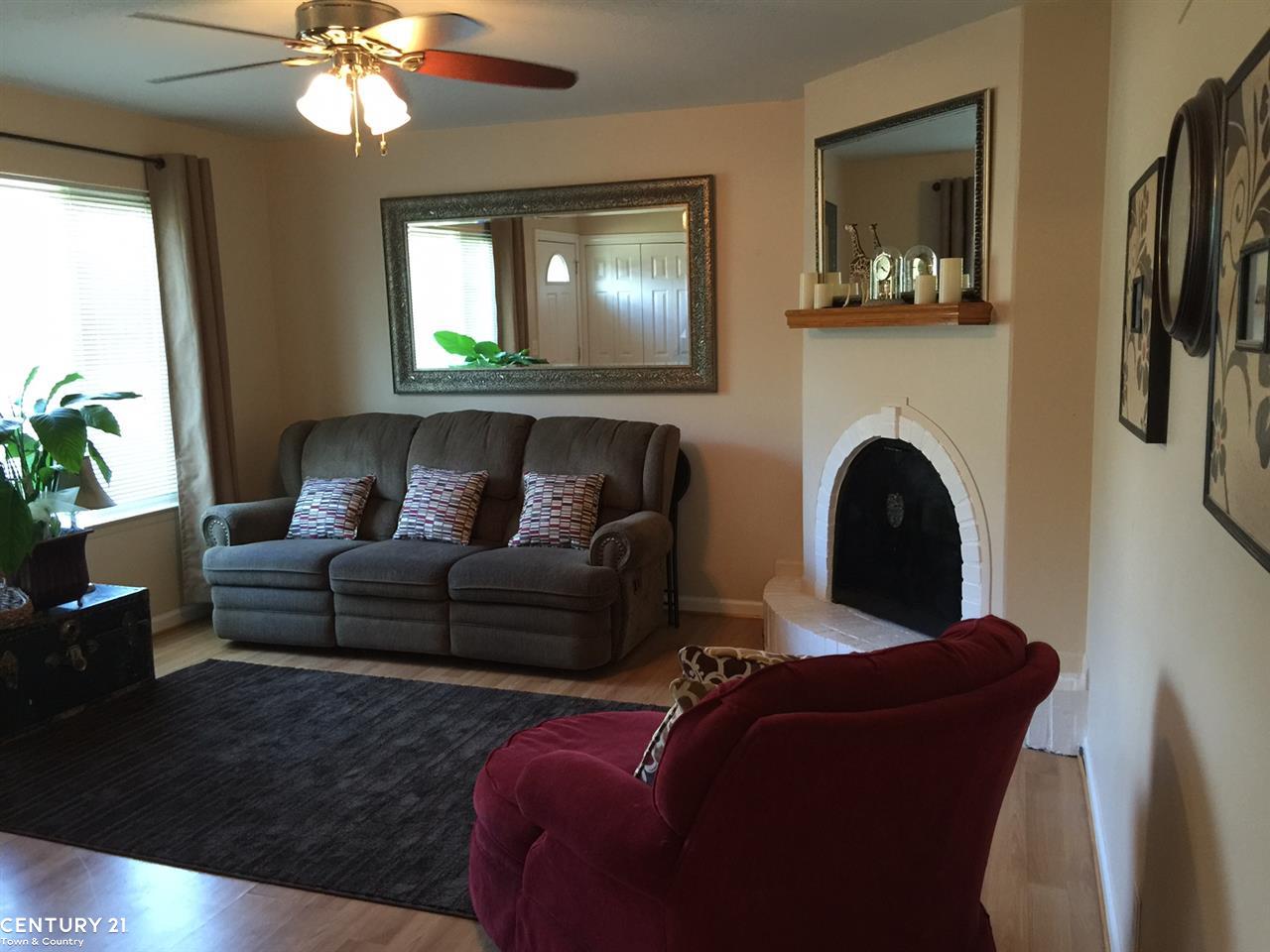 2360 Melvin Avenue Rochester Hills, MI 48307 - Photo 3 of 19