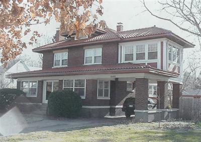 1648 East Walnut Street Springfield, MO 65802 - Photo 1 of 1 Primary Photo