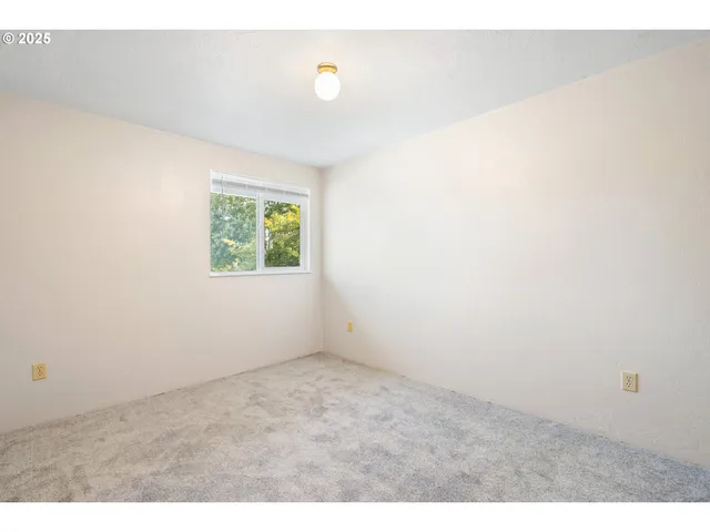 $234,000 | 650 Harlow Road, Unit 240, Springfield, OR 97477