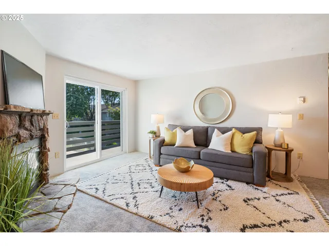 $234,000 | 650 Harlow Road, Unit 240, Springfield, OR 97477