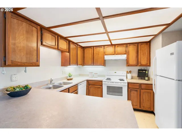 $234,000 | 650 Harlow Road, Unit 240, Springfield, OR 97477