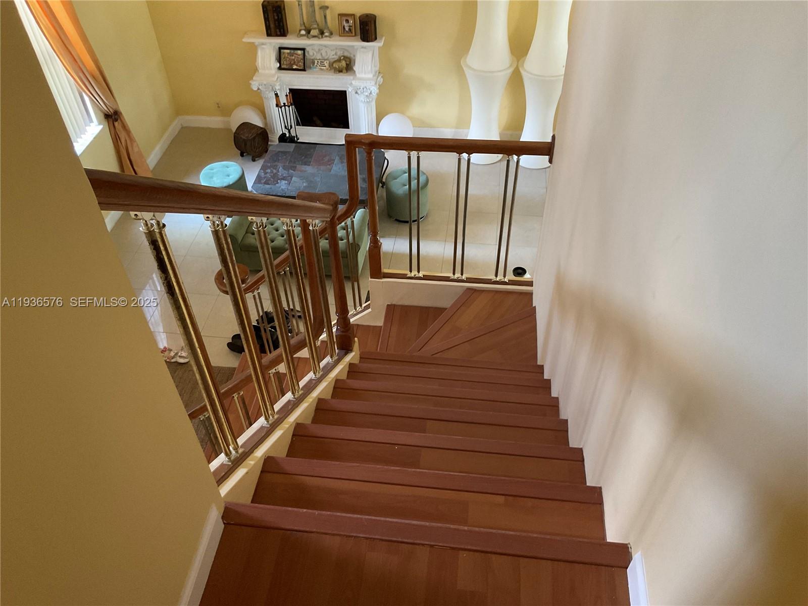 3161 Venice Way Miramar, FL 33025 - Photo 19 of 37 a view of entryway