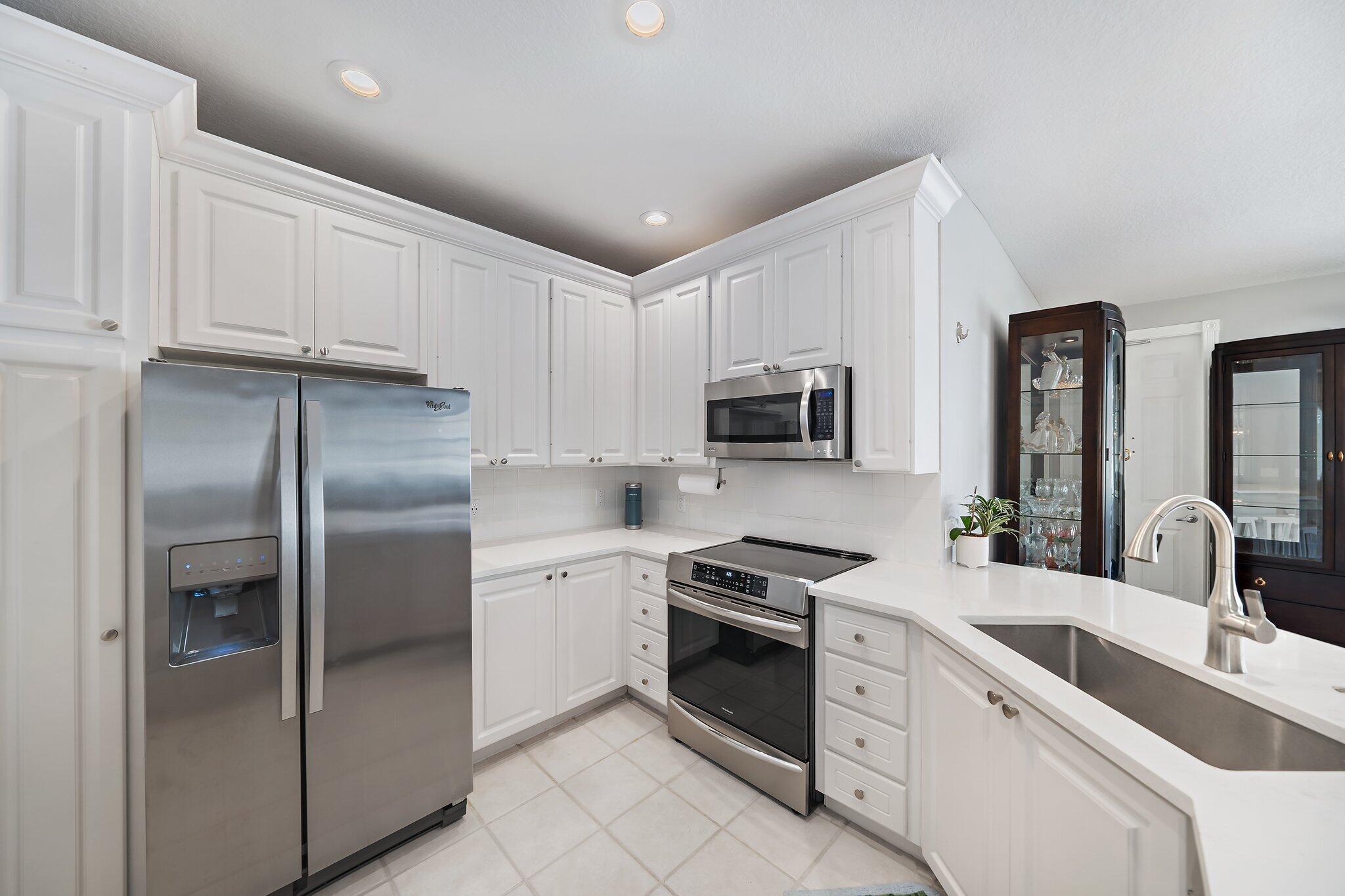 313 Barbados Drive Jupiter, FL 33458 - Photo 22 of 58 22