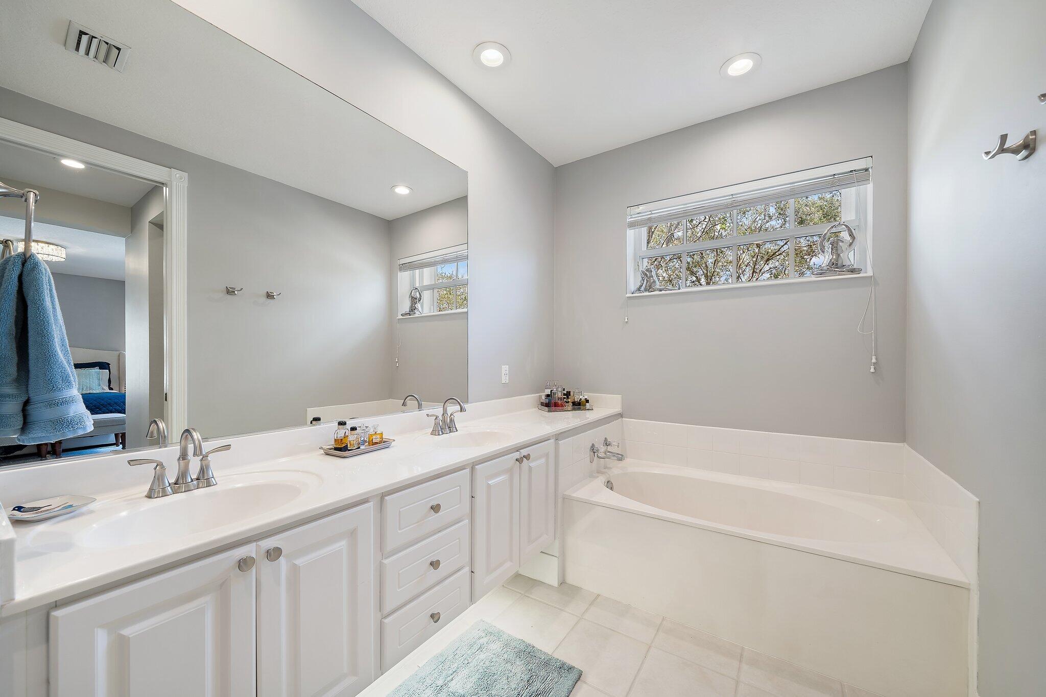 313 Barbados Drive Jupiter, FL 33458 - Photo 30 of 58 30