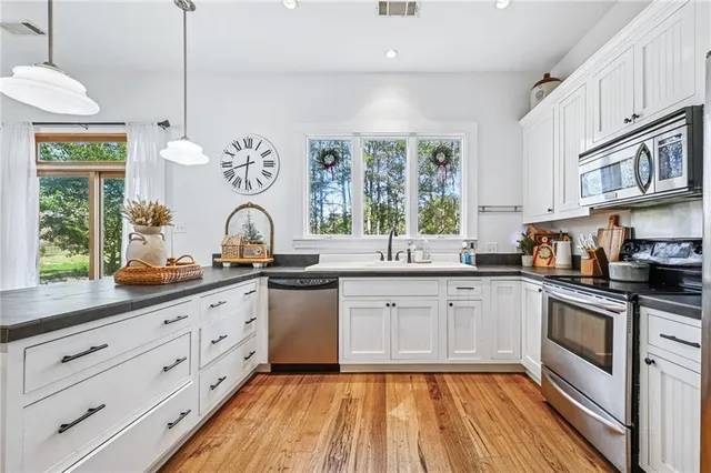 $379,900 | 26105 Dove Street, Ponchatoula, LA 70454