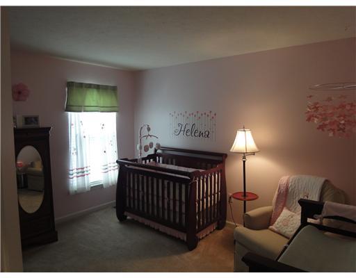 5010 Venice Road Pittsburgh, PA 15209 - Photo 10 of 18 Bedroom. Second bedroom with wall to wall carpeting.