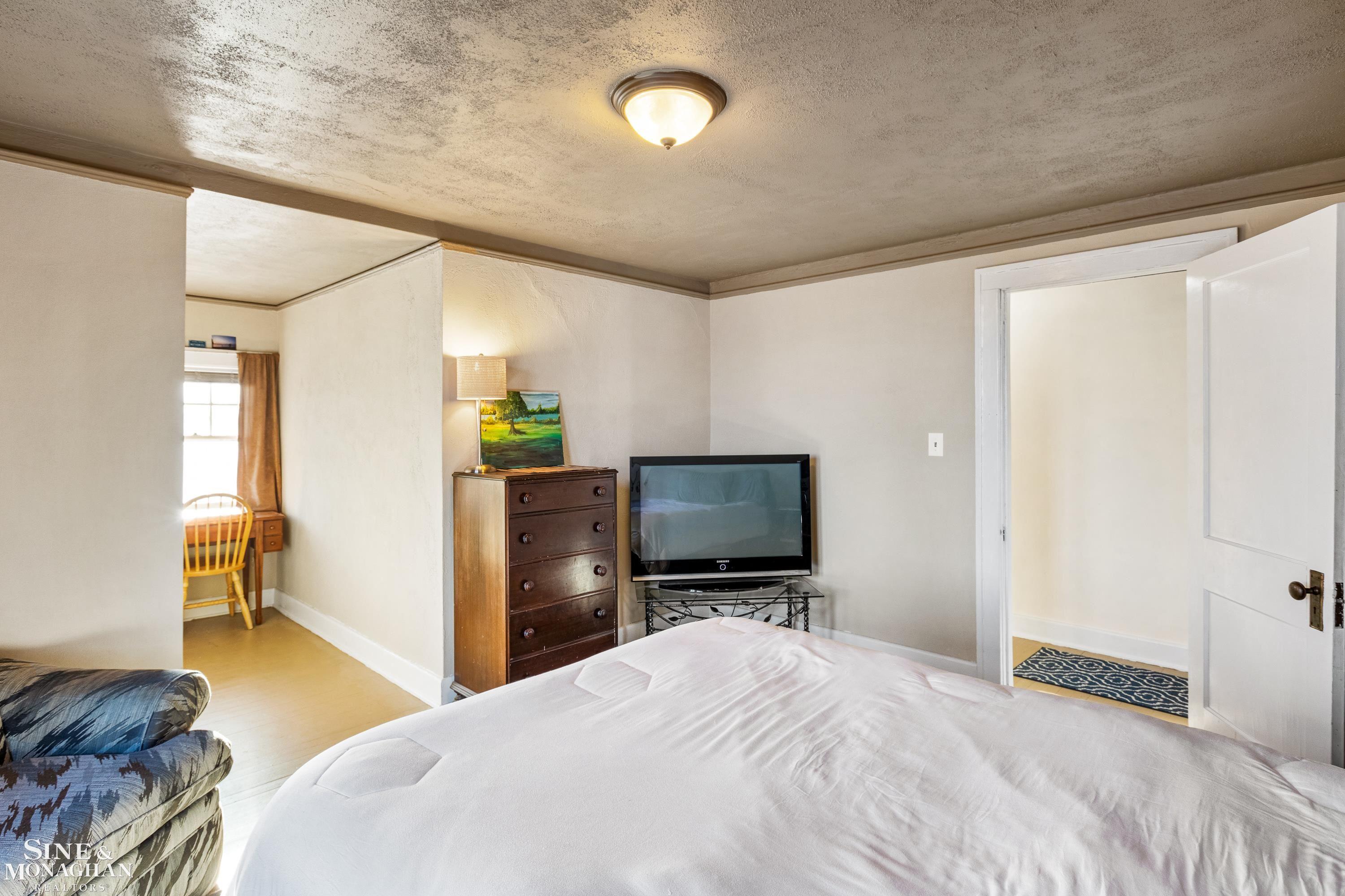 1026 Nottingham Road Grosse Pointe, MI 48230 - Photo 26 of 39 50103587-25.JPG