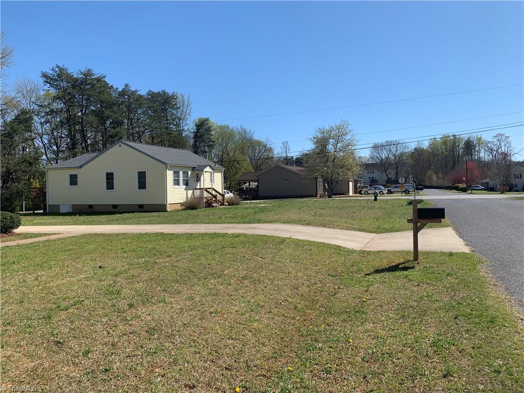 4004 Merton Road Greensboro, NC 27455 - Photo 3 of 29 Alternate Street View