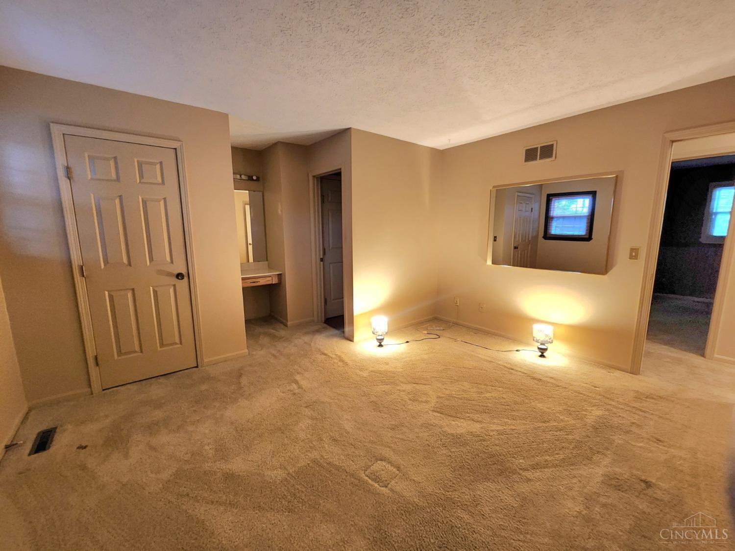 1721 Ebenezer Road Cincinnati, OH 45233 - Photo 8 of 35 Gallery Image 8