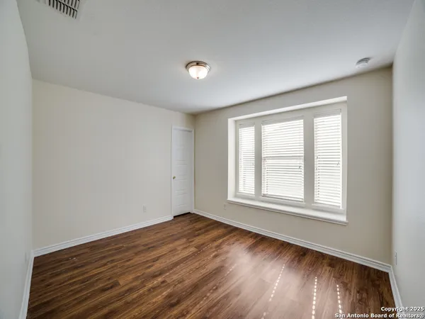 $2,200 | 1306 Hummingbird, San Antonio, TX 78245
