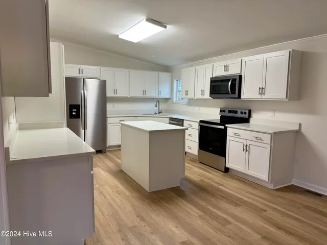 $219,500 | 930 Willis Neck Road, Vanceboro, NC 28586