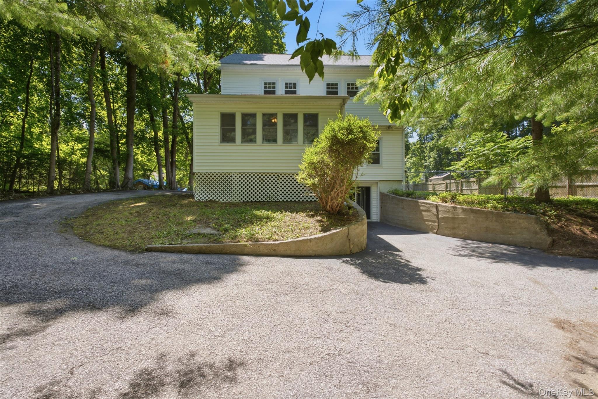65 South State Road Briarcliff Manor, NY 10510 - Photo 3 of 30