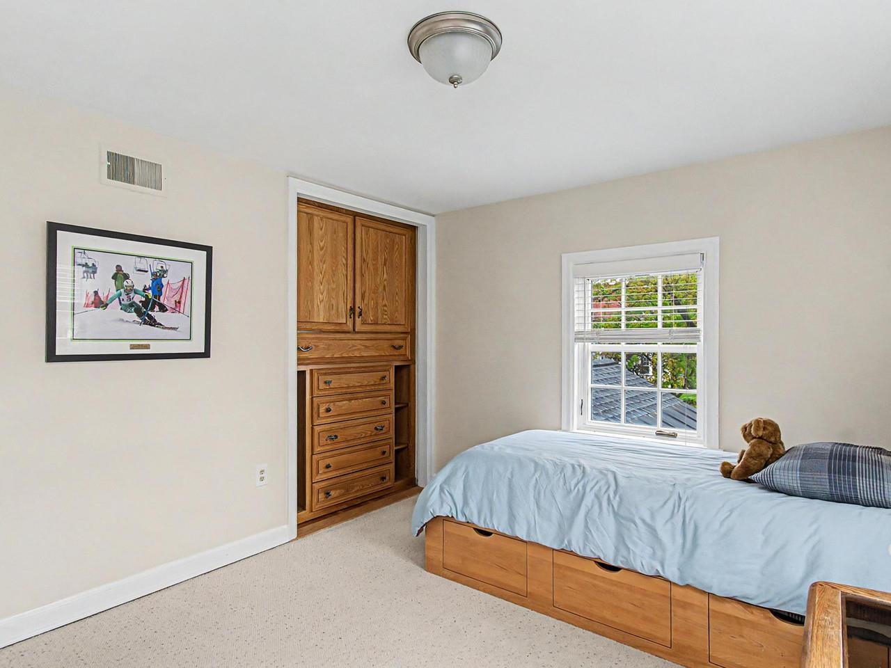 172 Deforest Road Burlington, VT 05401 - Photo 44 of 60