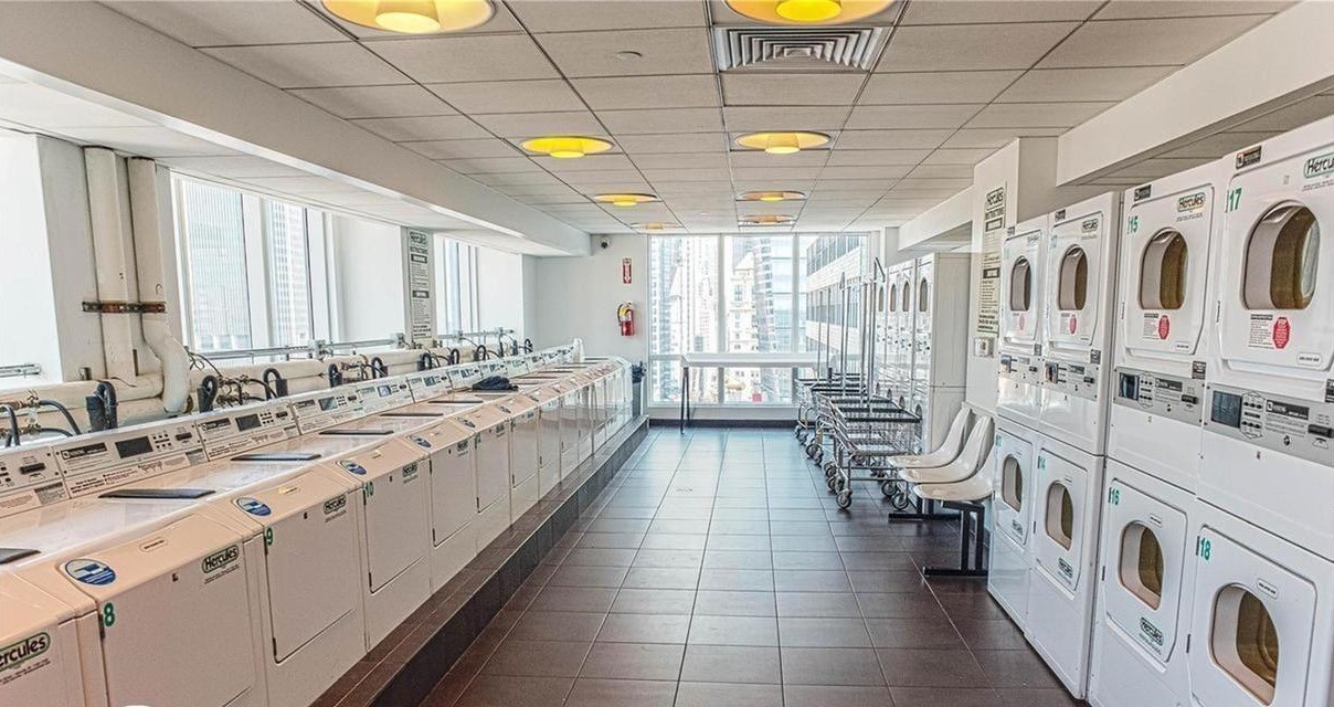 350 West 42nd Street, Unit 33D Manhattan, NY 10036 - Photo 12 of 16