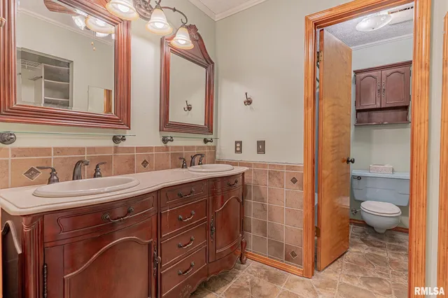 $499,000 | 15751 East Tolle Road, Mount Vernon, IL 62864