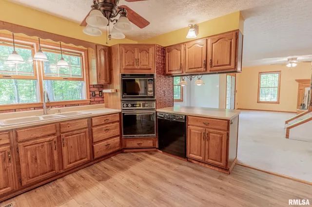 $499,000 | 15751 East Tolle Road, Mount Vernon, IL 62864