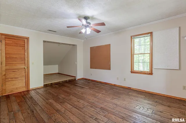 $499,000 | 15751 East Tolle Road, Mount Vernon, IL 62864