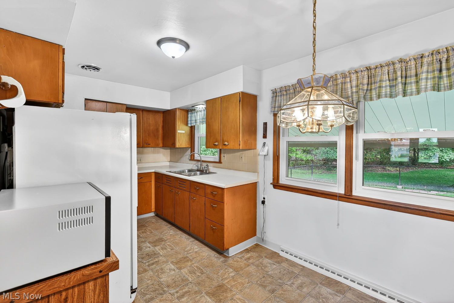 5701 Herbert Road Canfield, OH 44406 - Photo 9 of 36