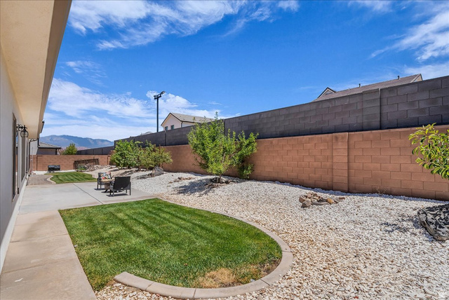 2811 South 3210th Street East St. George, UT 84790 - Photo 23 of 27