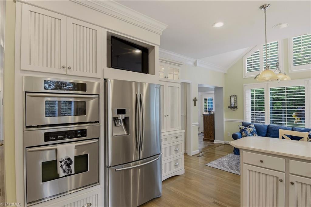 108 Ridgemere Court Winston-Salem, NC 27106 - Photo 4 of 47