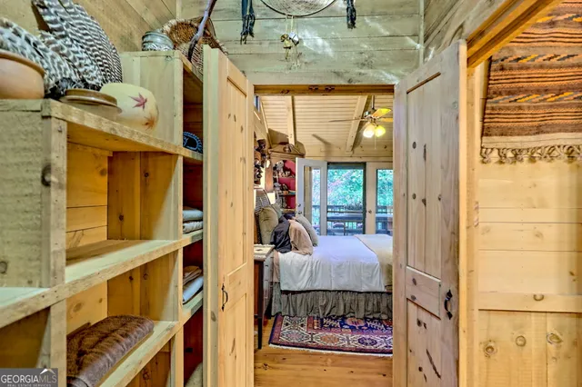 $399,900 | 183 Vista Dell Lane, Lakemont, GA 30552